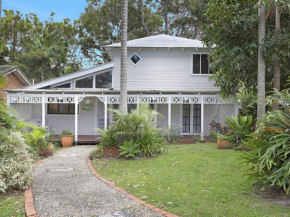 Palmberry - Romantic Getaway LJHooker Yamba